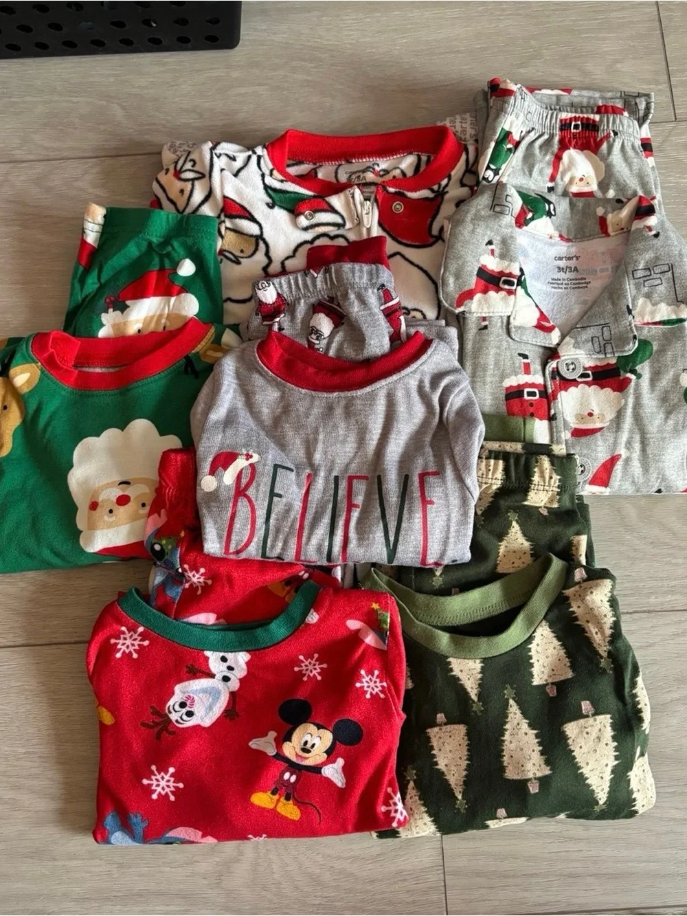 Kids Holiday Pajama Sets. 3T